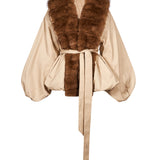 Giacca con collo in eco pelliccia in beige 