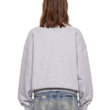 Felpa con logo ricamato in grigio 