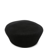 Basco con logo ricamato in nero 
