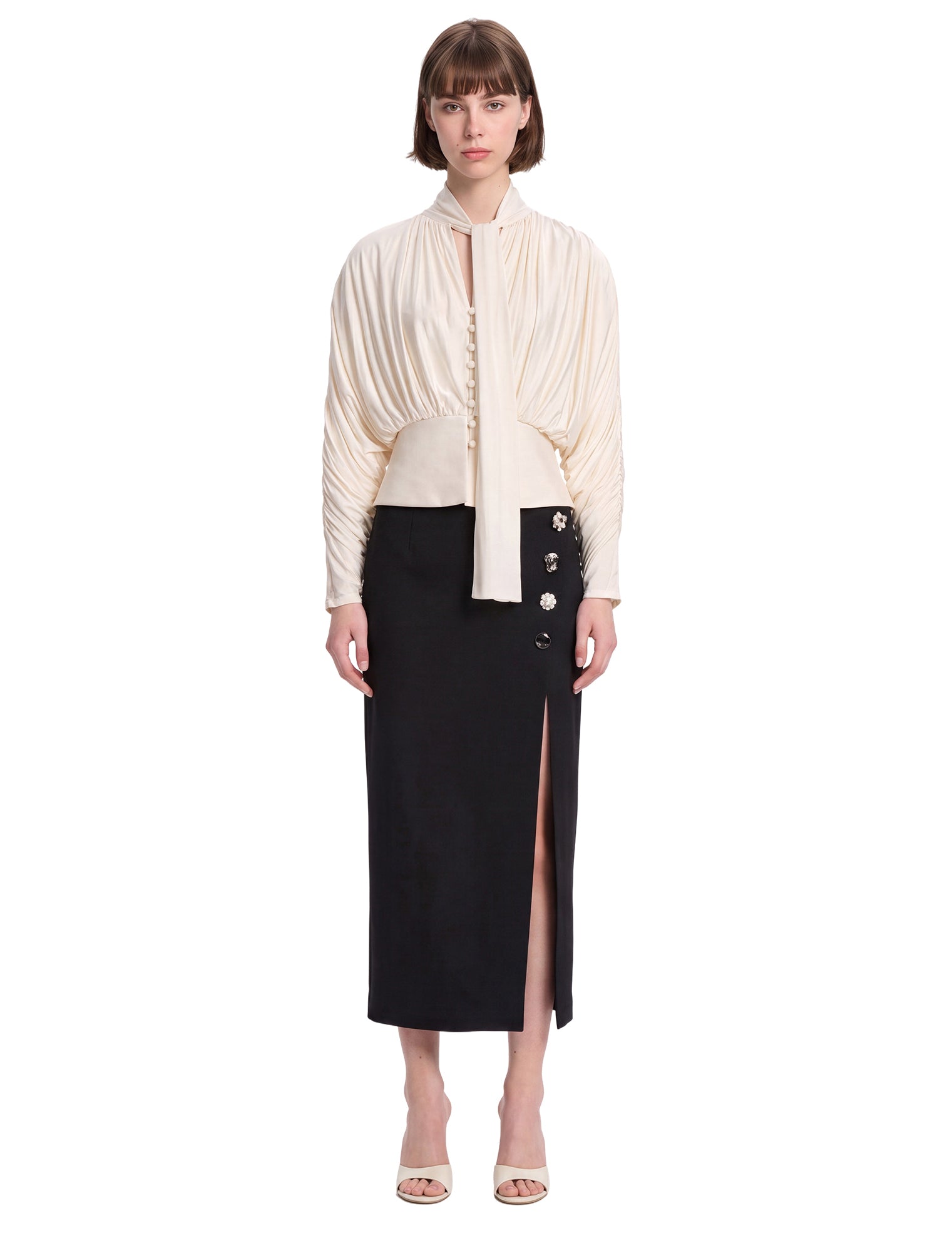 Blusa con fiocco in avorio 
