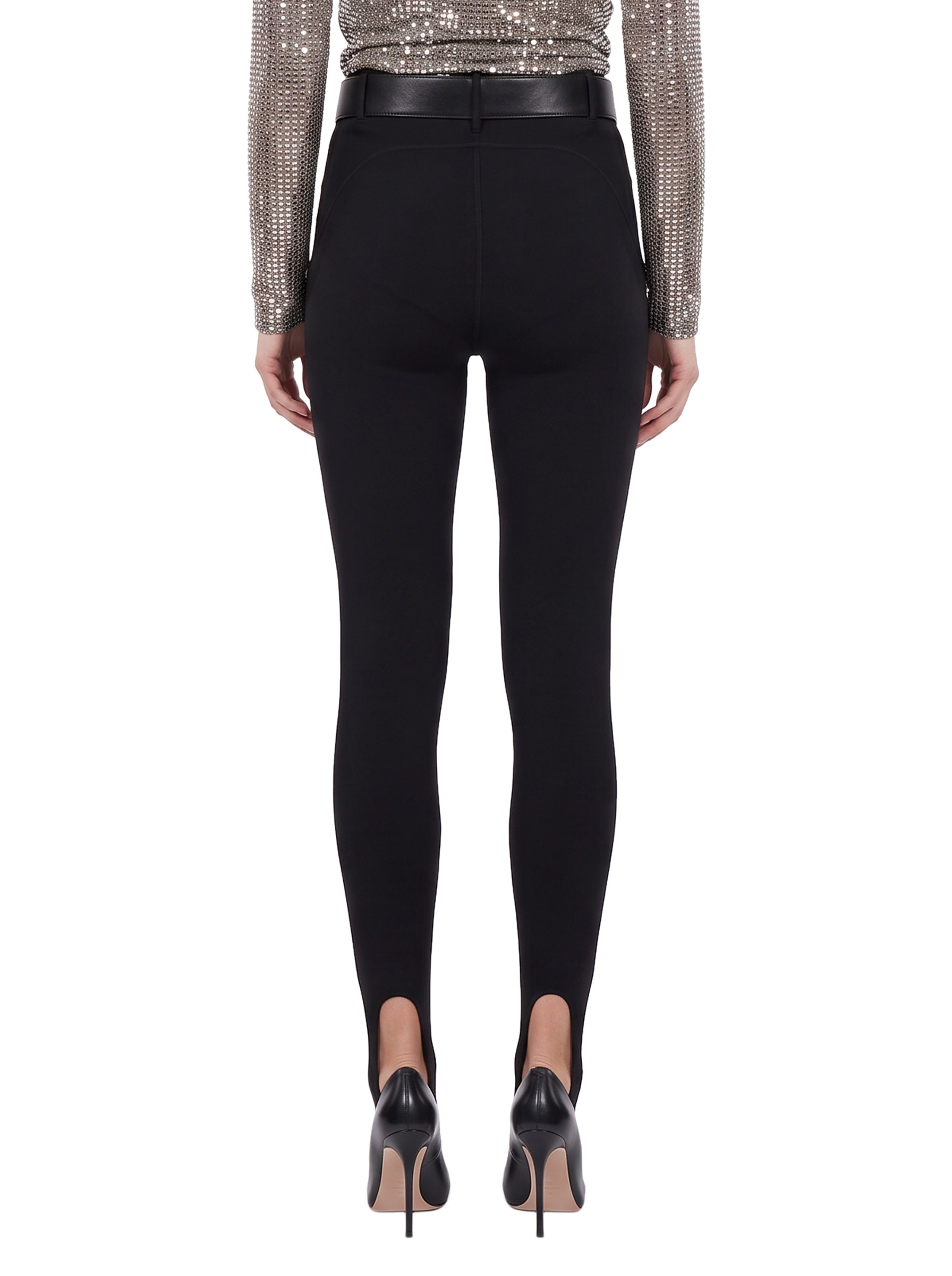 Leggings con staffe e cintura in nero 