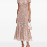 Abito midi con stampa floreale e decorazioni di paillettes in rosa 