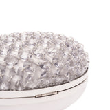 Clutch in raso con crisalli color argento 