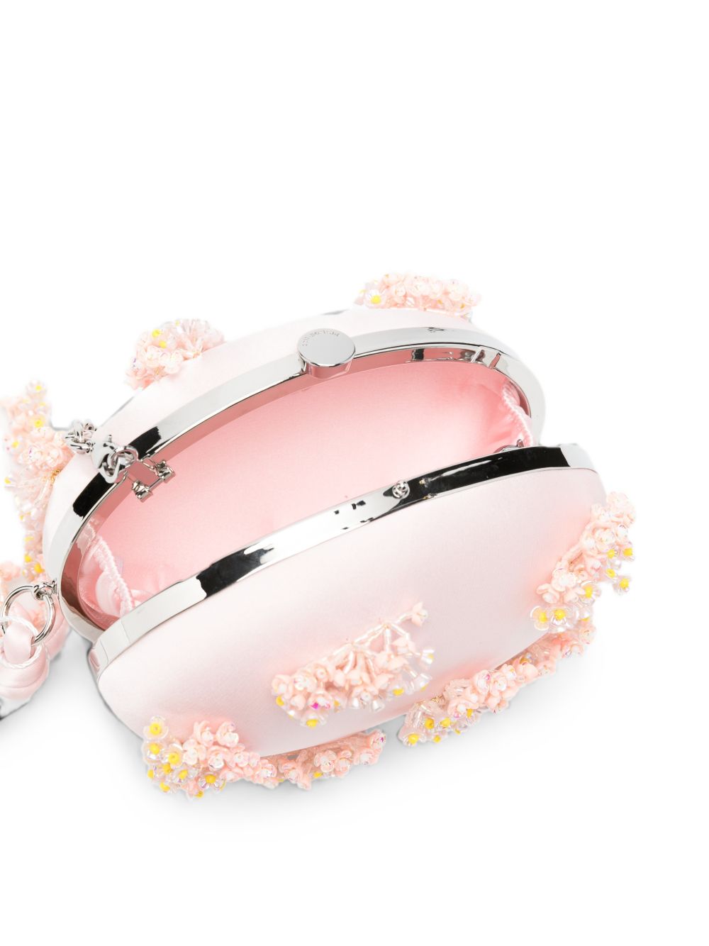 Clutch in raso rosa con decorazioni floreali 