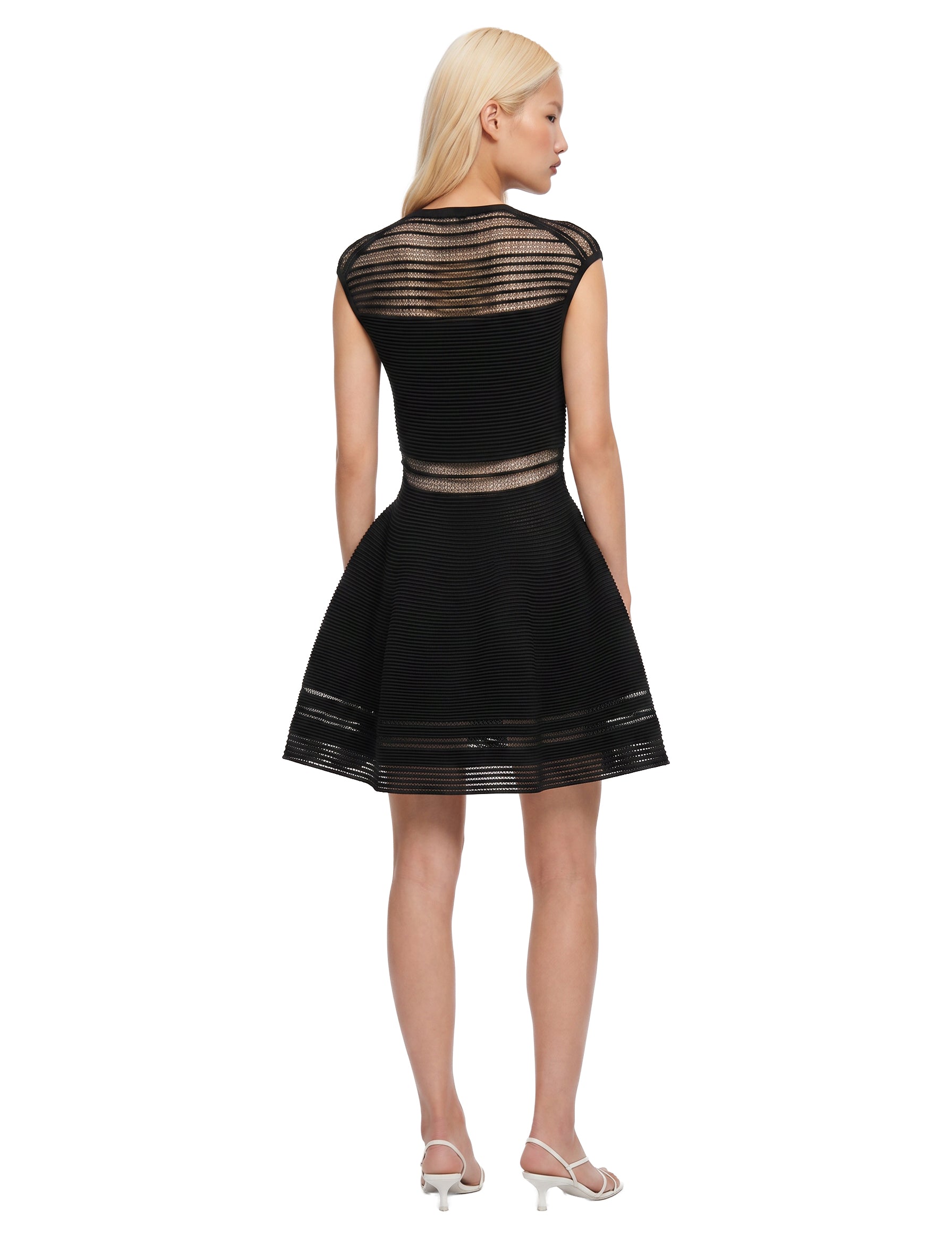 Abito mini in maglia Esri in nero 