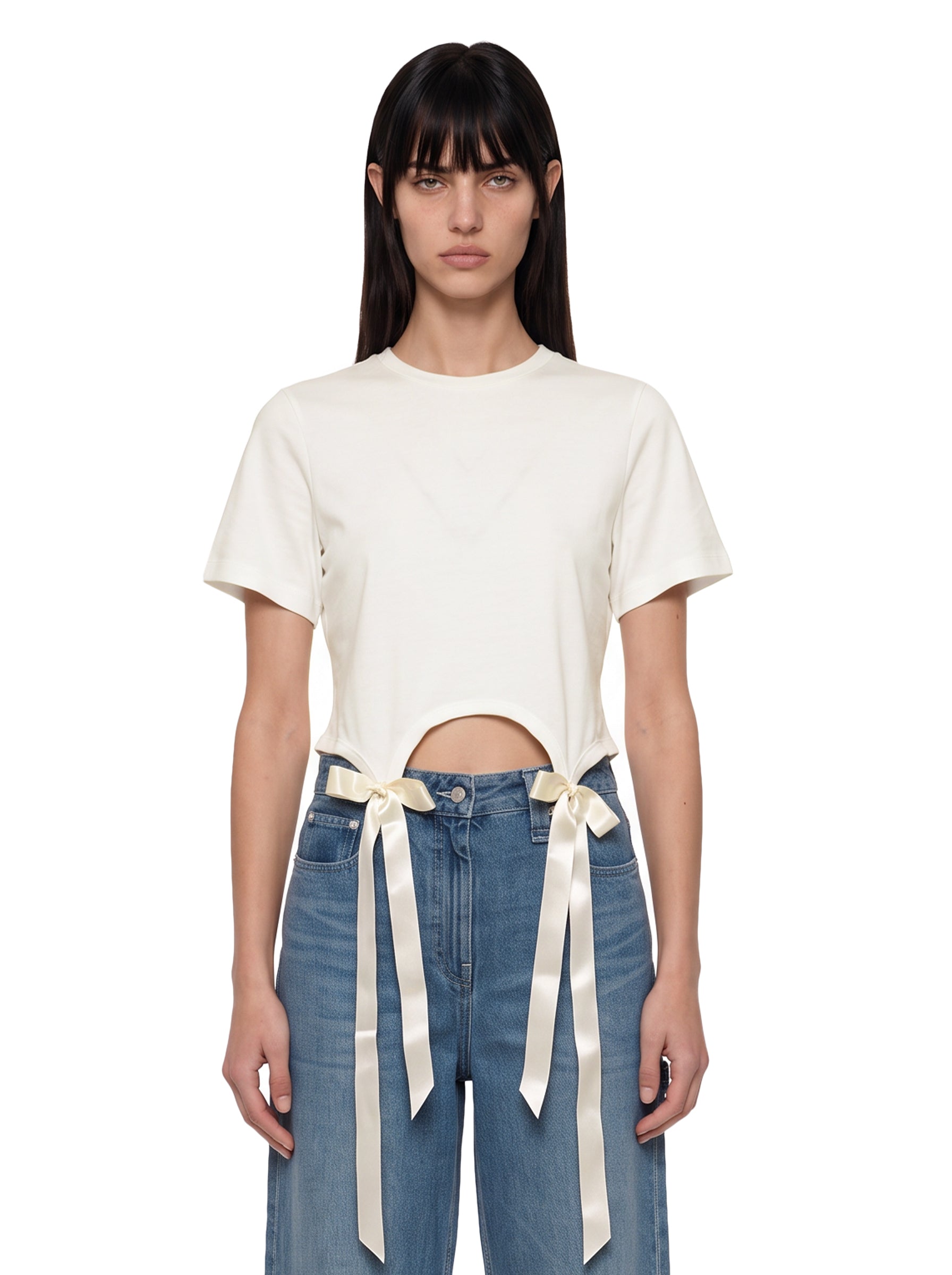 T-shirt corta con fiocchi in bianco 