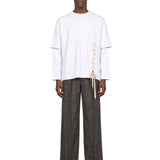 T-shirt a strati con lacci in bianco 