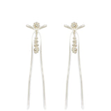 Orecchini Victorian Drip Bow in avorio 