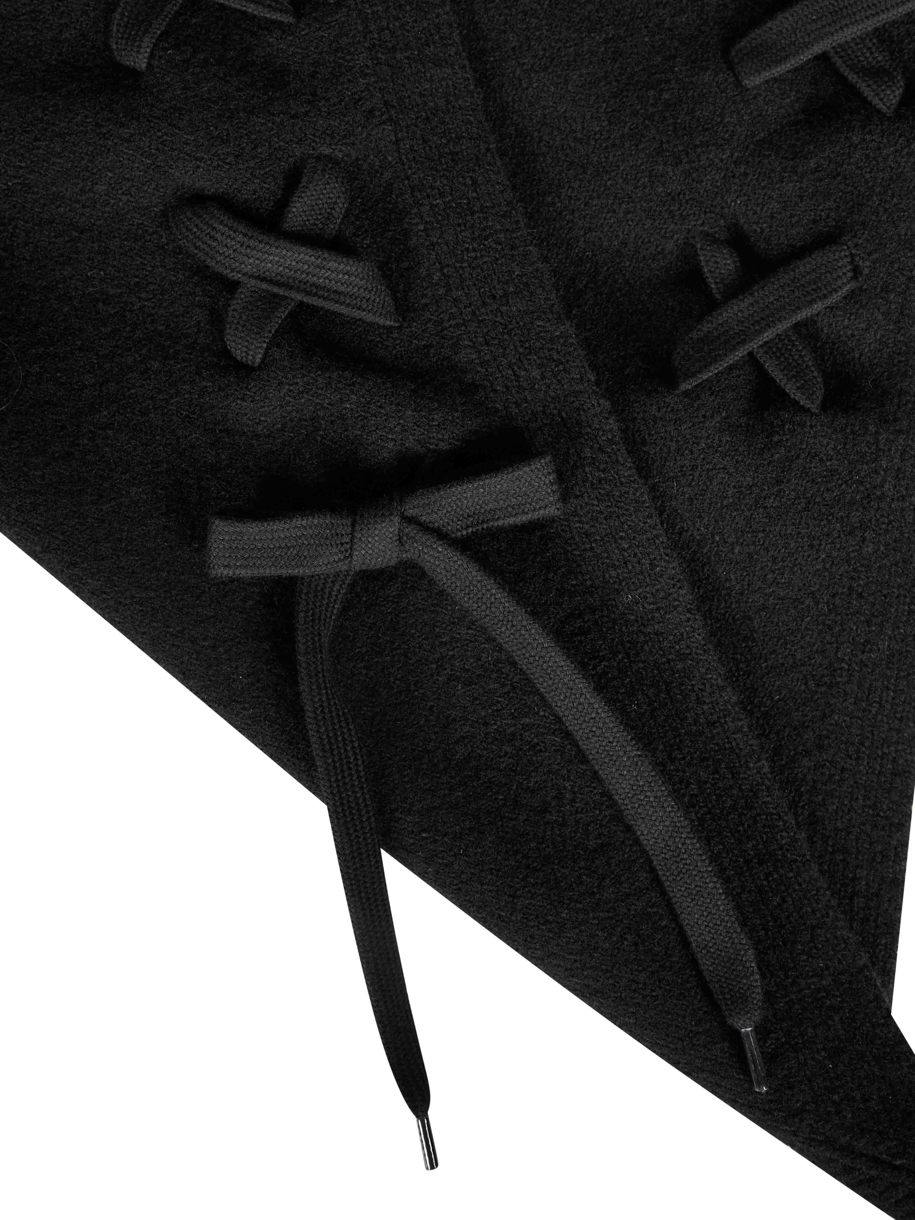 Sciarpa con fiocchi in nero 