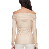 Top con spalle scoperte in beige 