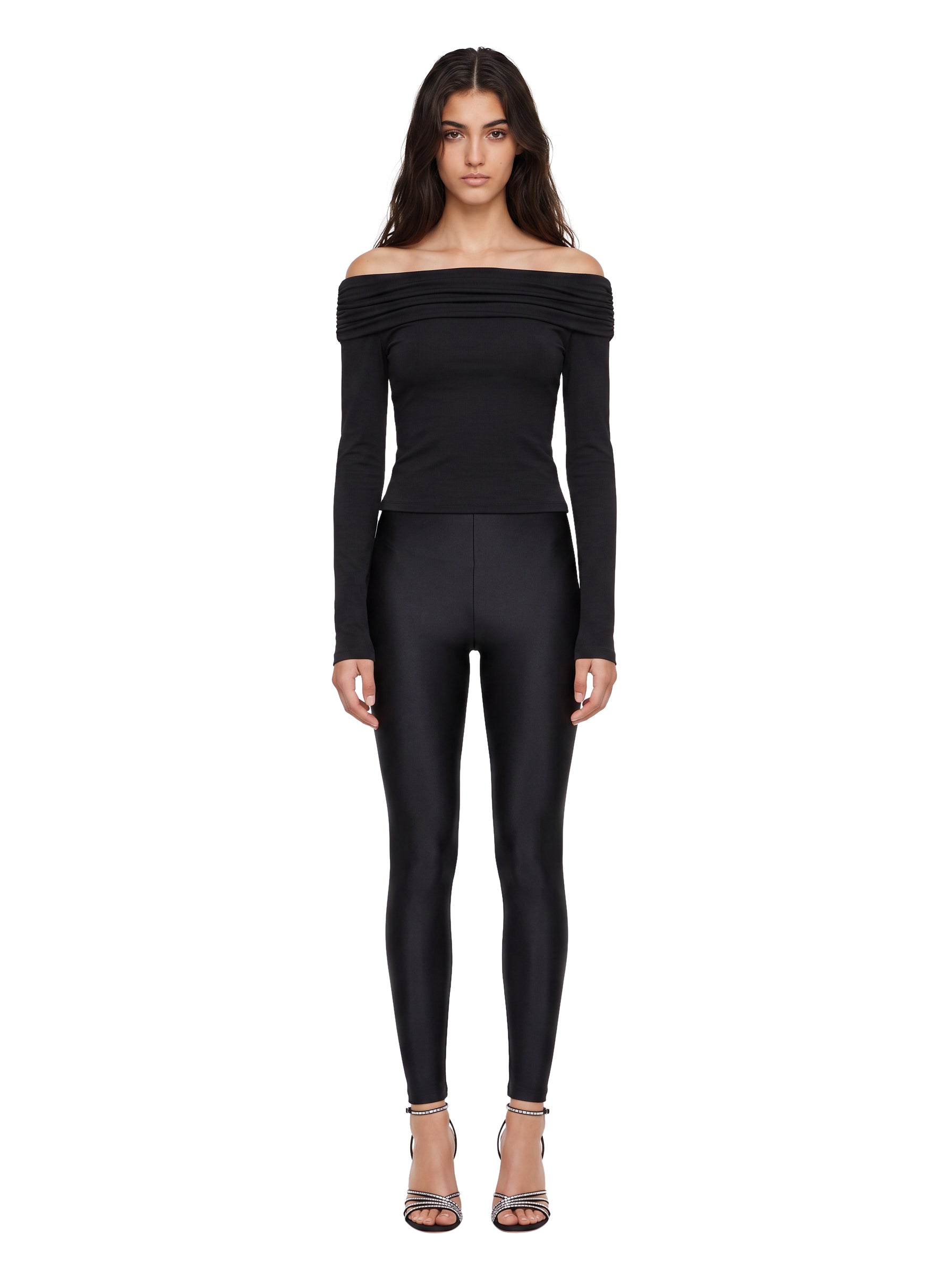 Top con spalle scoperte in nero 