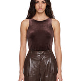 Body con scollo all'americana effetto velluto in marrone 