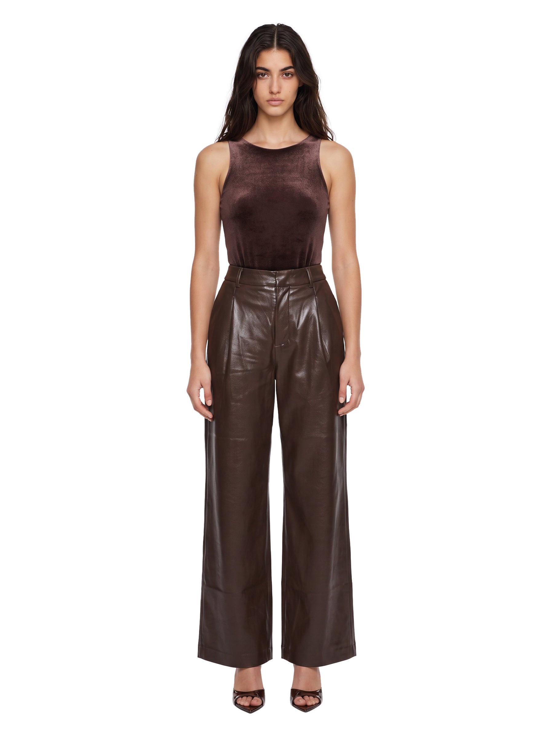 Body con scollo all'americana effetto velluto in marrone 