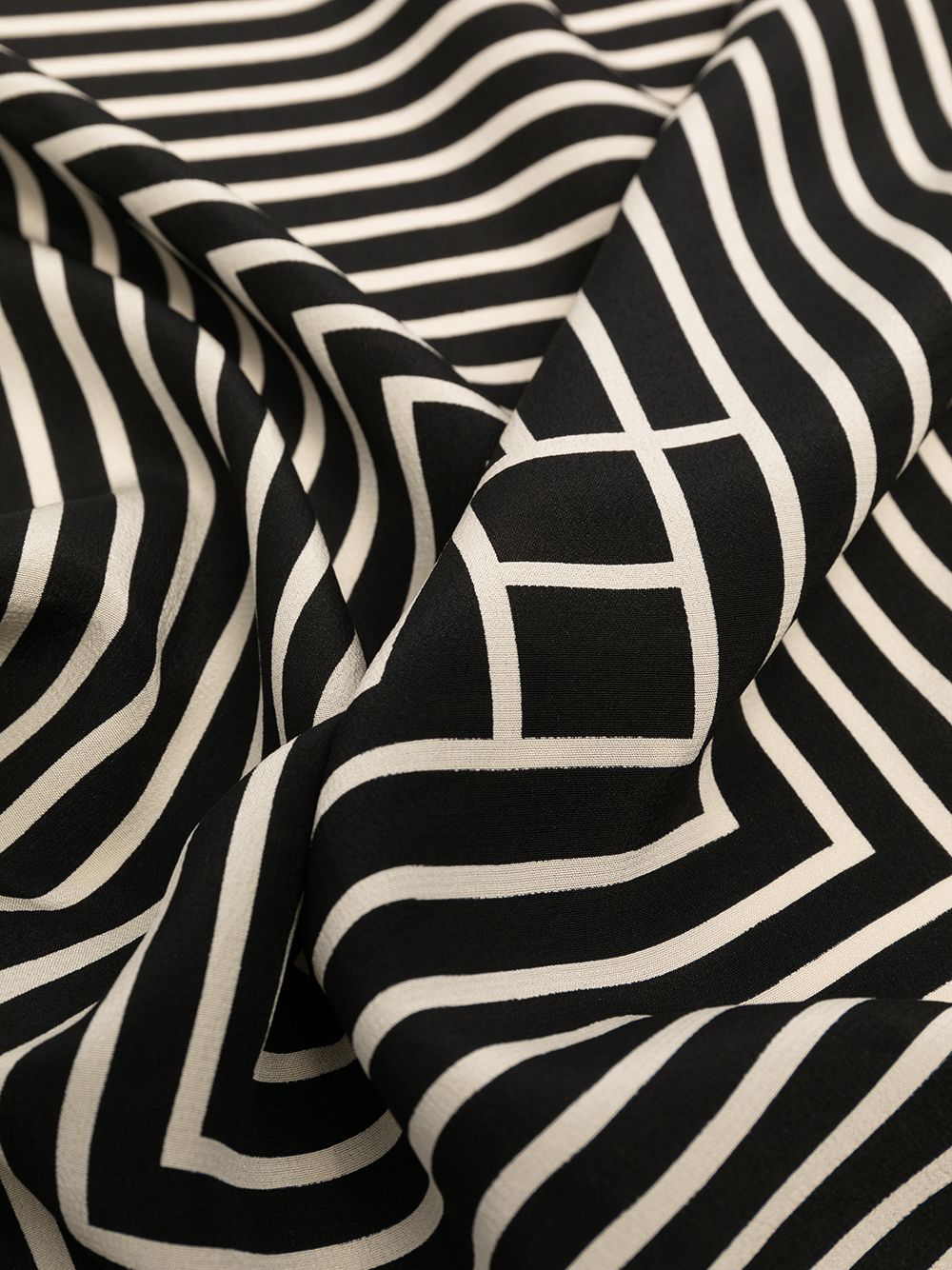 Foulard con stampa in nero toteme - donna 