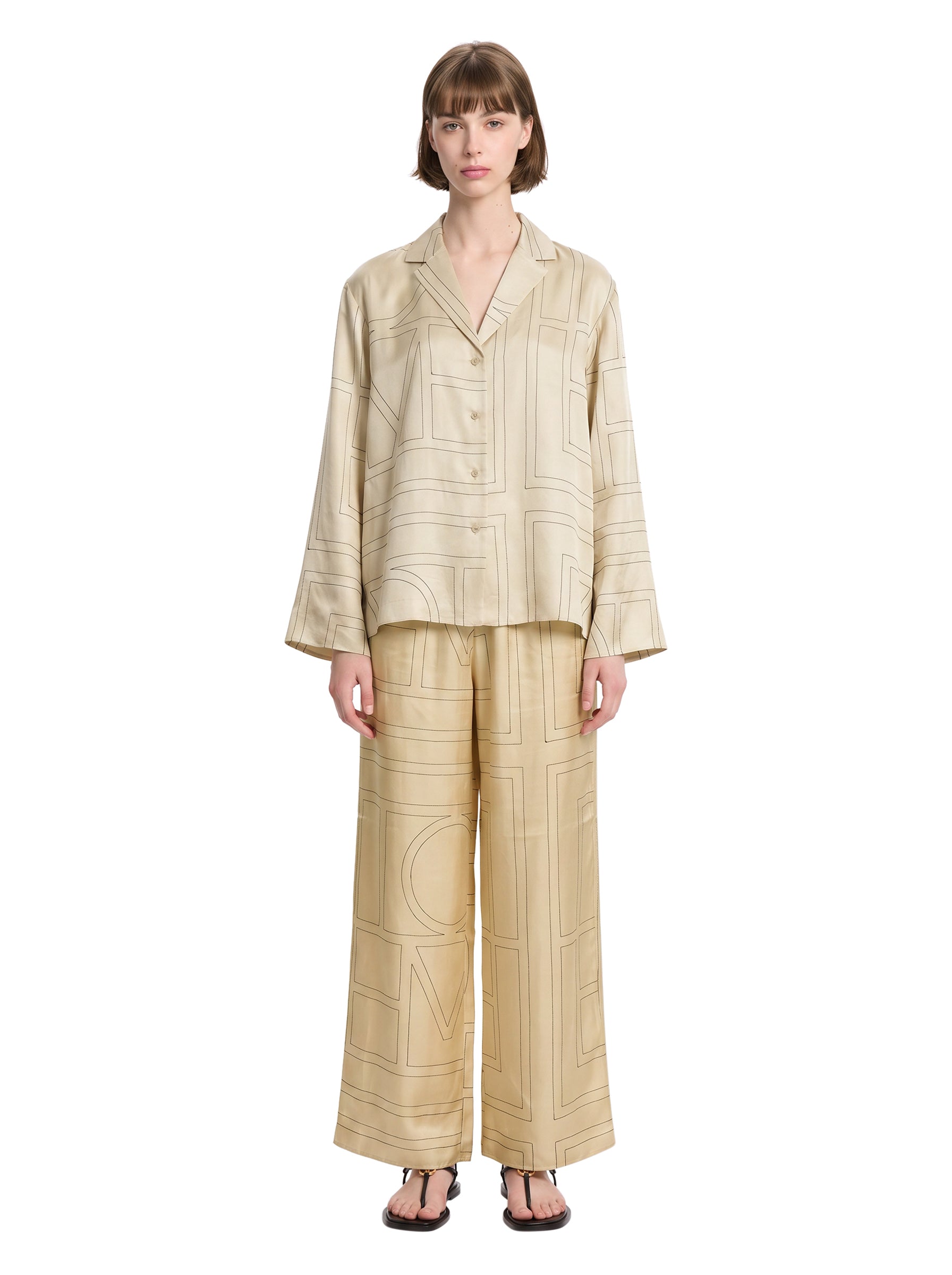 Camicia con monogramma in seta beige 