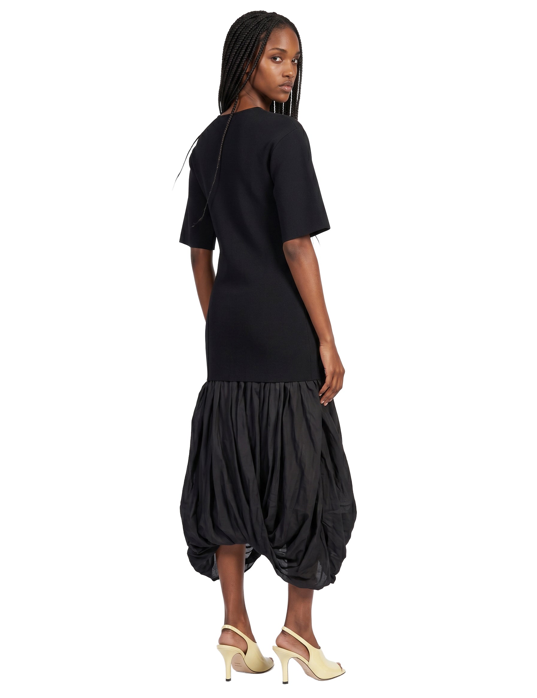 Abito Cocoon in nero 