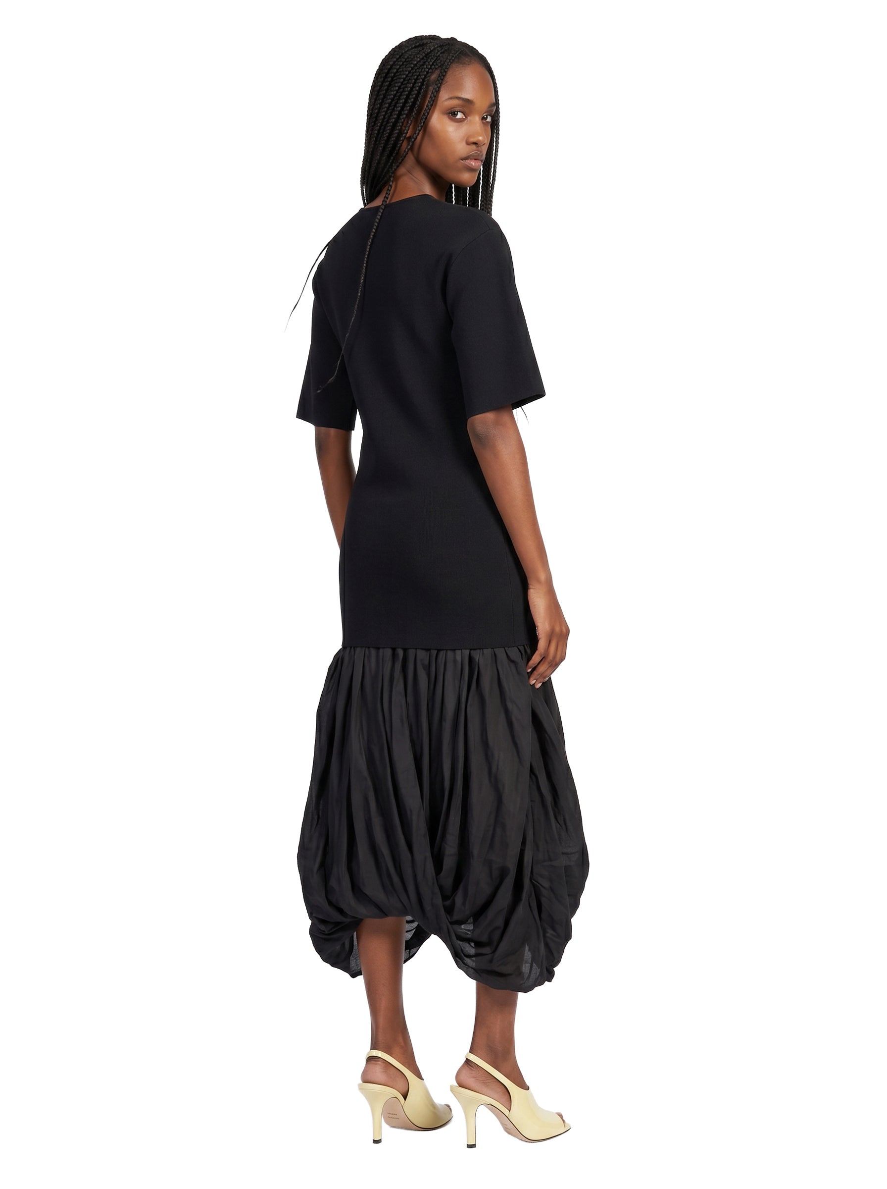 Abito Cocoon in nero 
