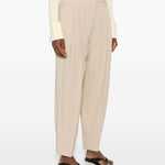 Pantaloni a vita alta con pieghe in beige Toteme - donna 