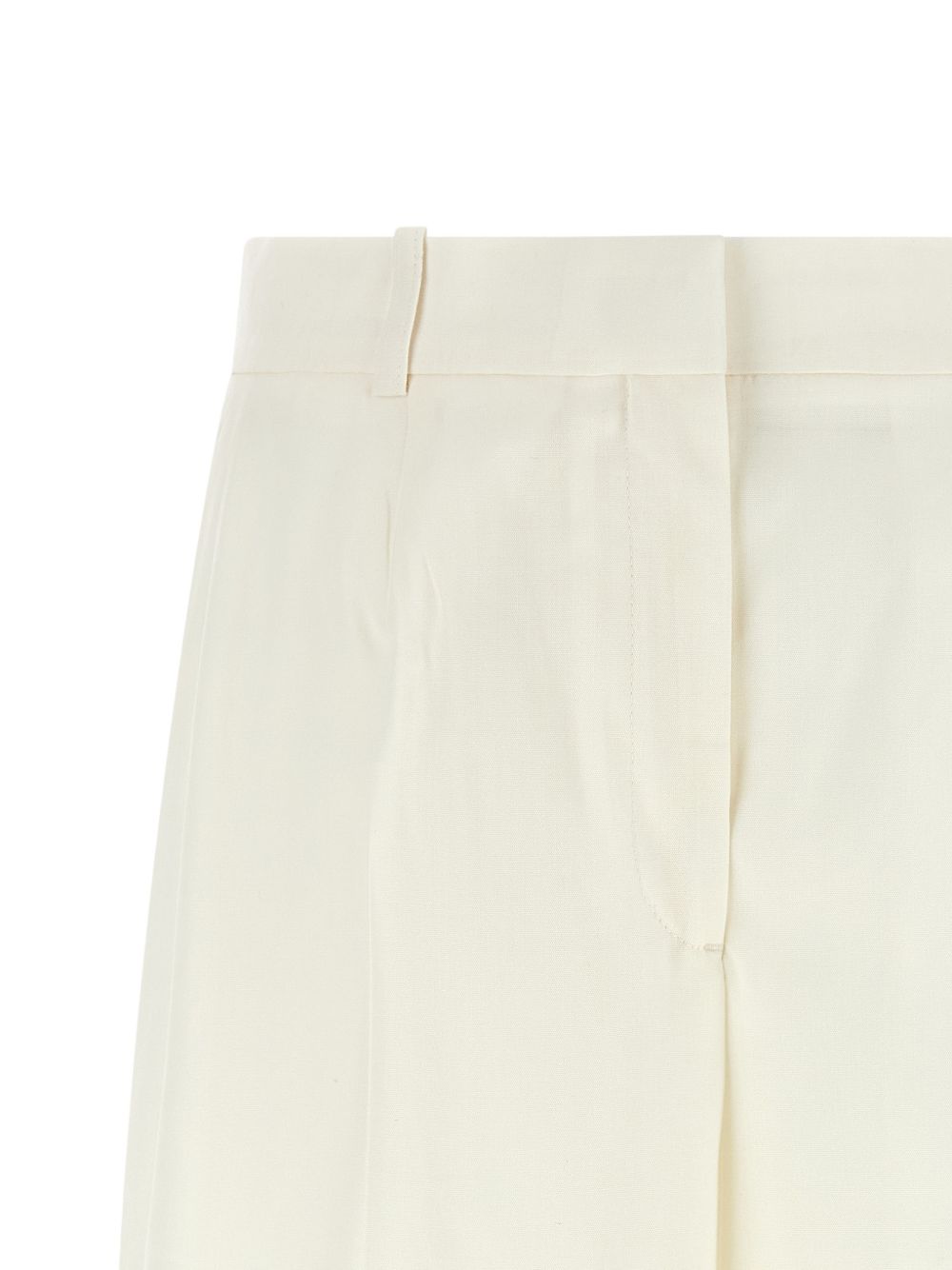 Shorts sartoriali con pieghe in bianco Toteme - donna 