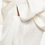 Pantaloncini di seta con monogramma ricamato in beige Toteme - donna 