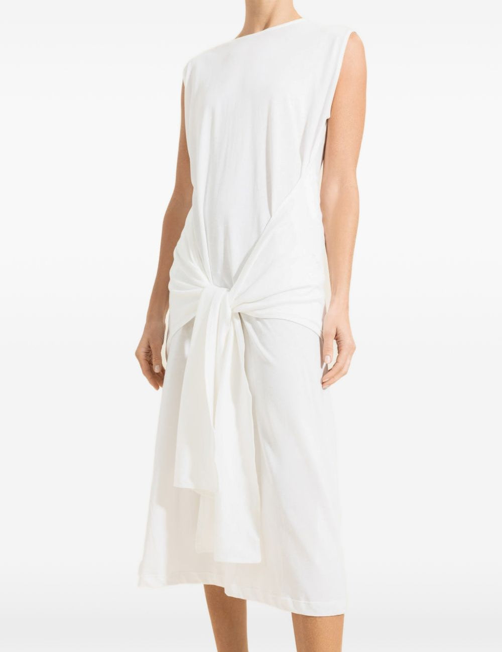 Abito midi con cintura in vita in bianco 