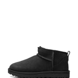Stivaletti Classic Ultra Mini in nero 