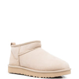 Stivaletti Classic Ultra Mini in beige 
