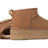 Stivaletti Classic Ultra Mini Platform in beige 