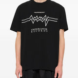 T-shirt con stampa grafica in nero 