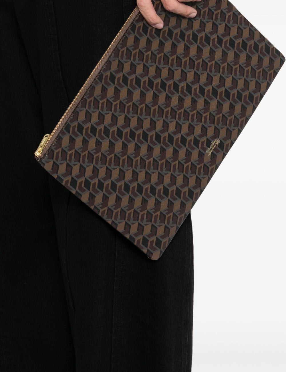 Clutch con monogramma in marrone 