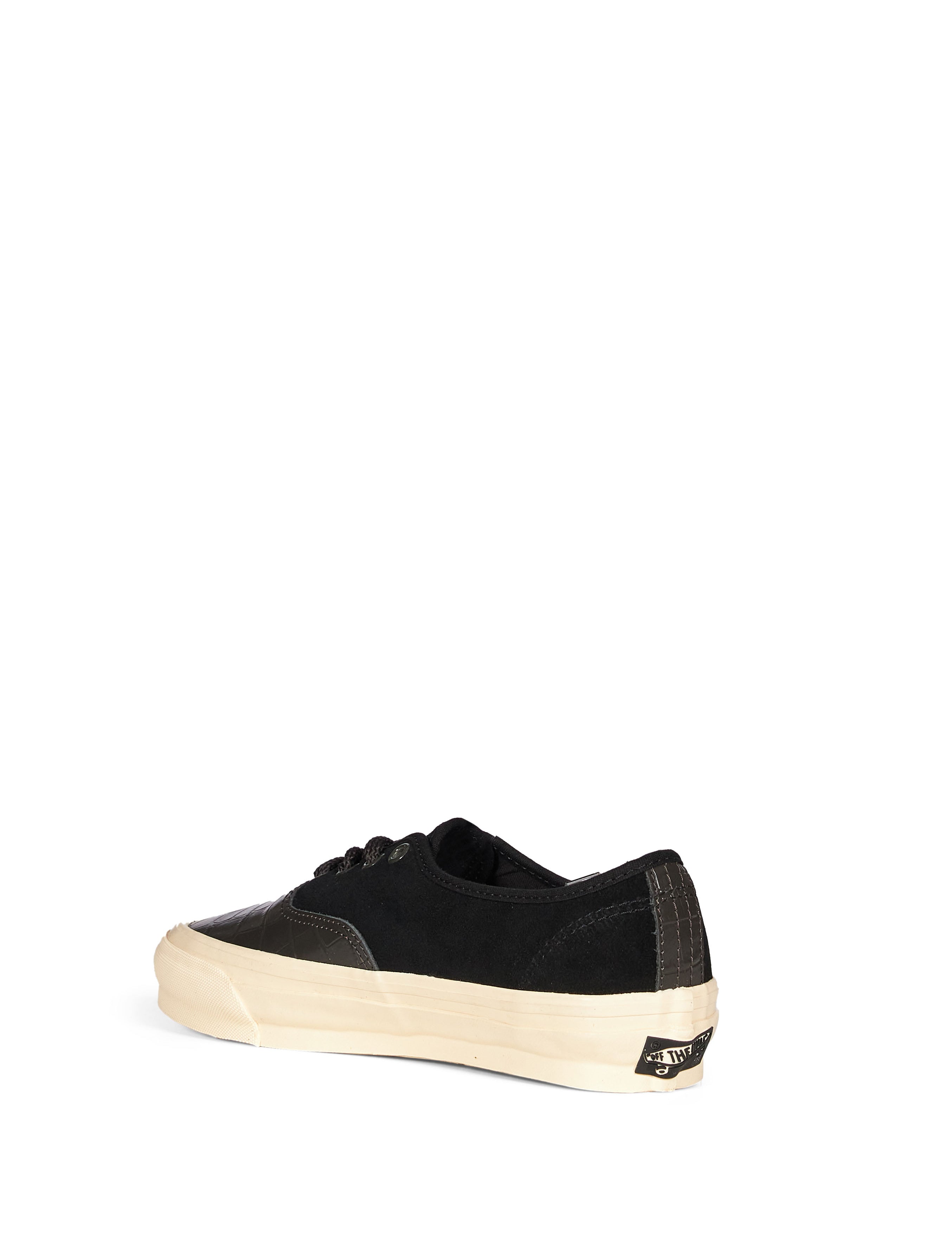 Sneakers LX Authentic 44 in nero 