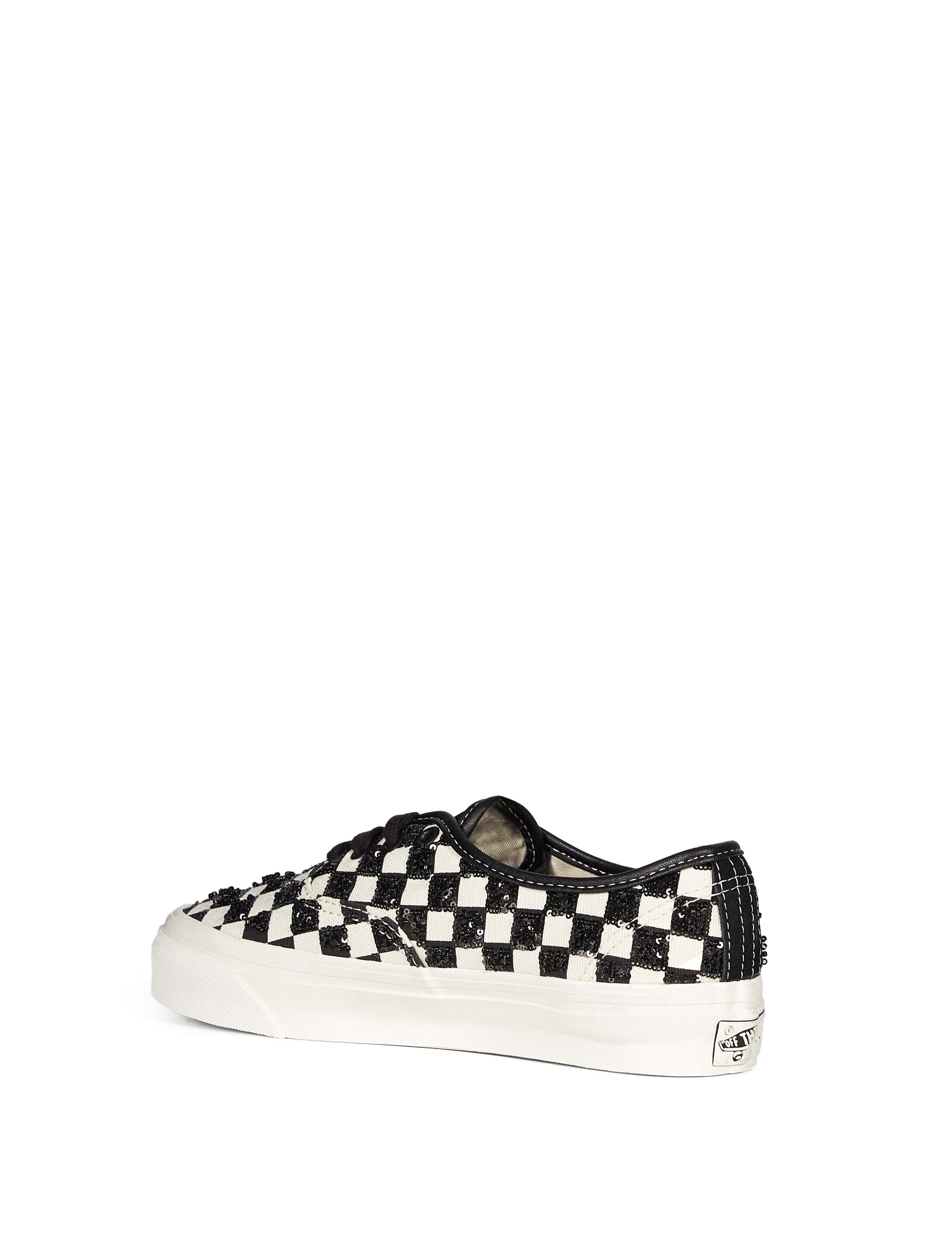 Sneakers LX Authentic 44 in bianco e nero 