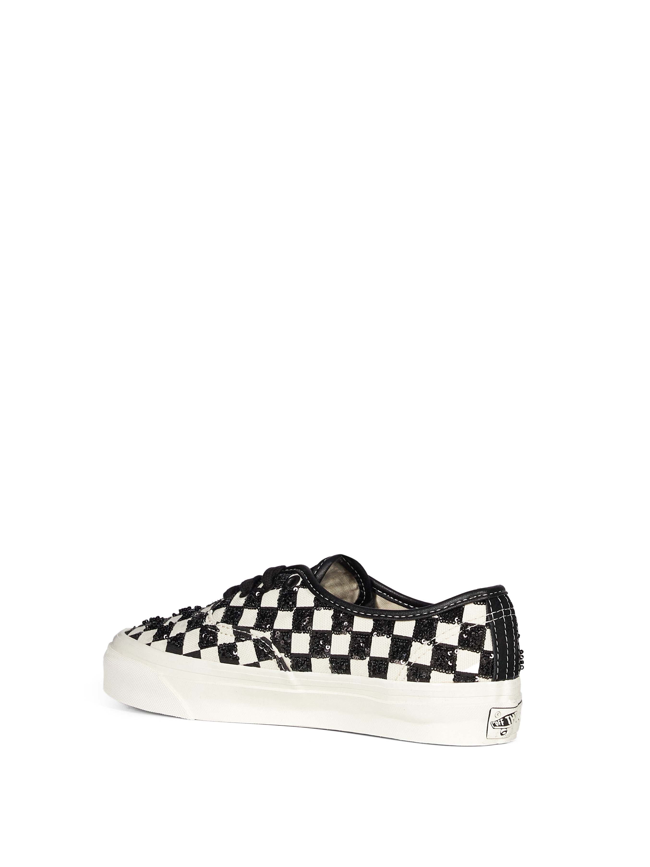 Sneakers LX Authentic 44 in bianco e nero 