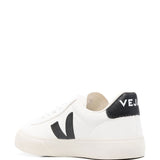 Sneakers basse campo in bianco e nero 