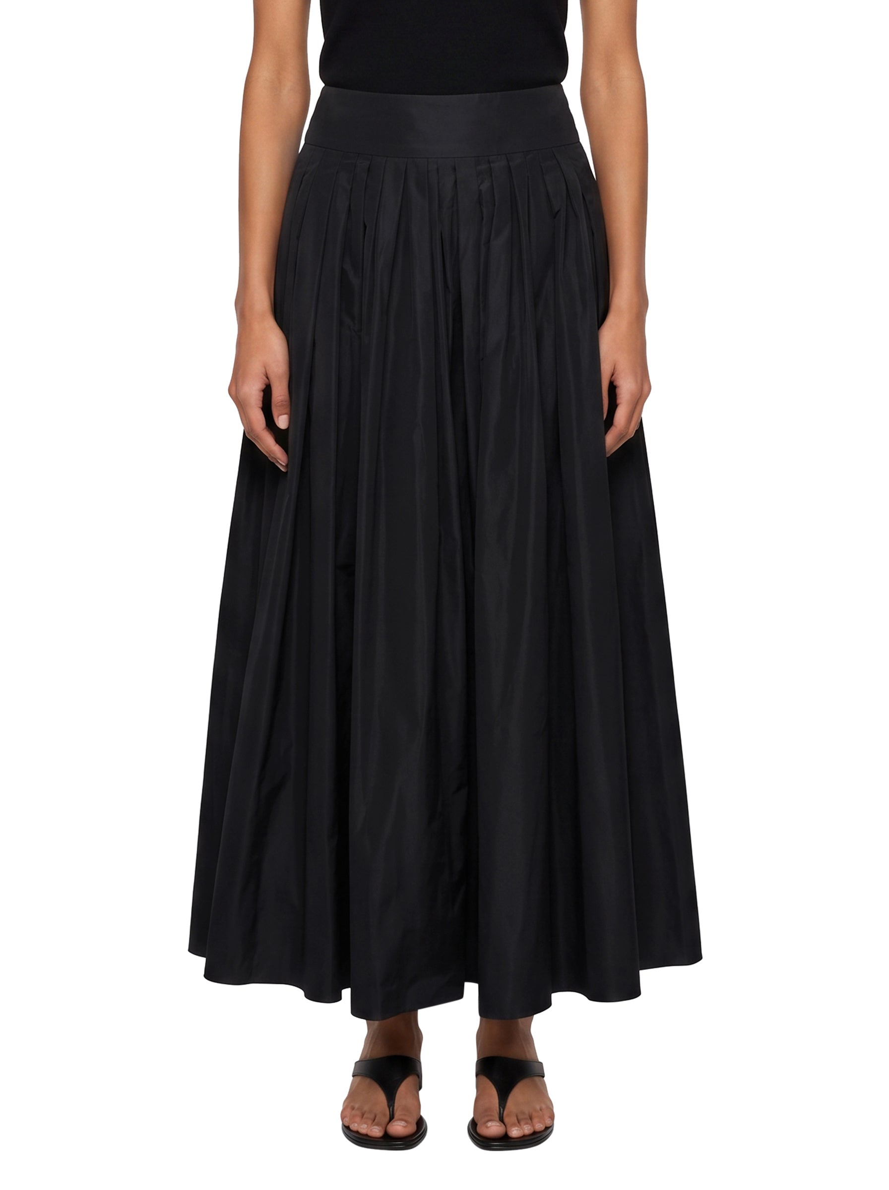 Gonna Romina in nero 