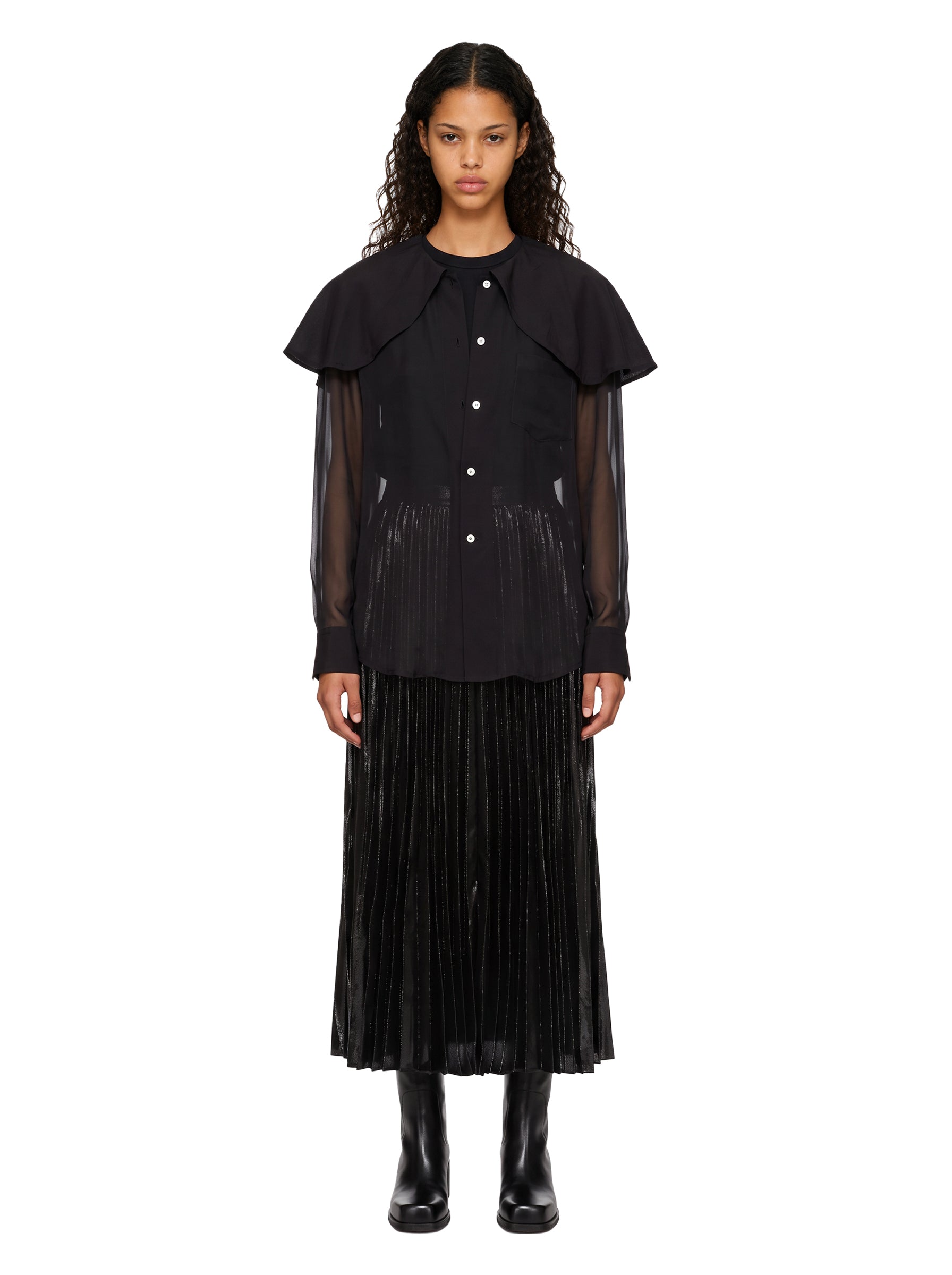 Blusa con colletto maxi in nero 