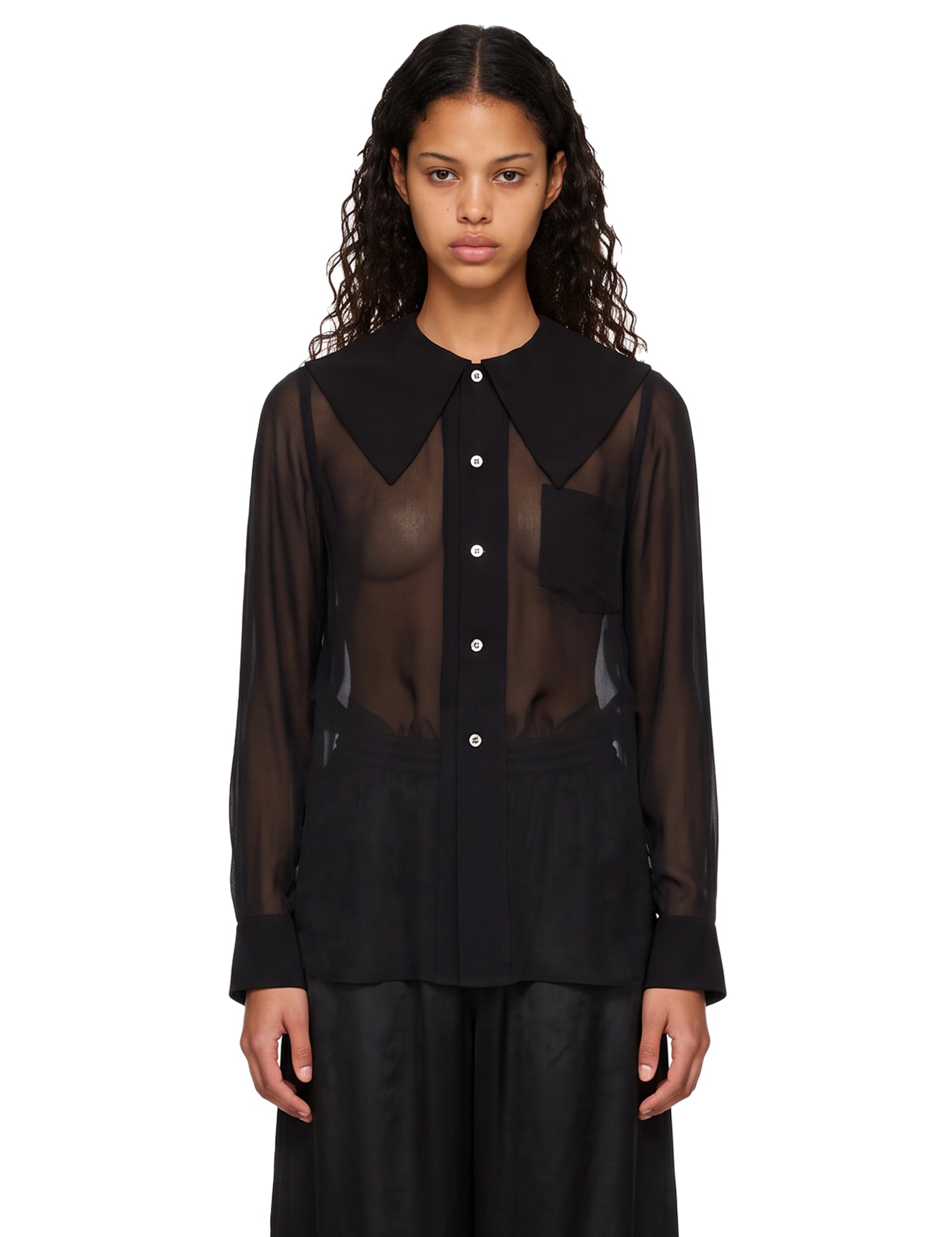 Blusa con colletto maxi in nero 