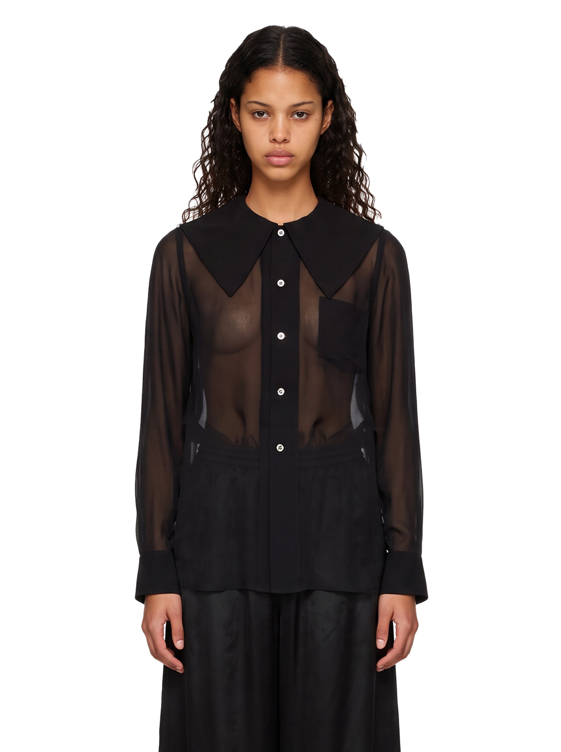 Blusa con colletto maxi in nero 