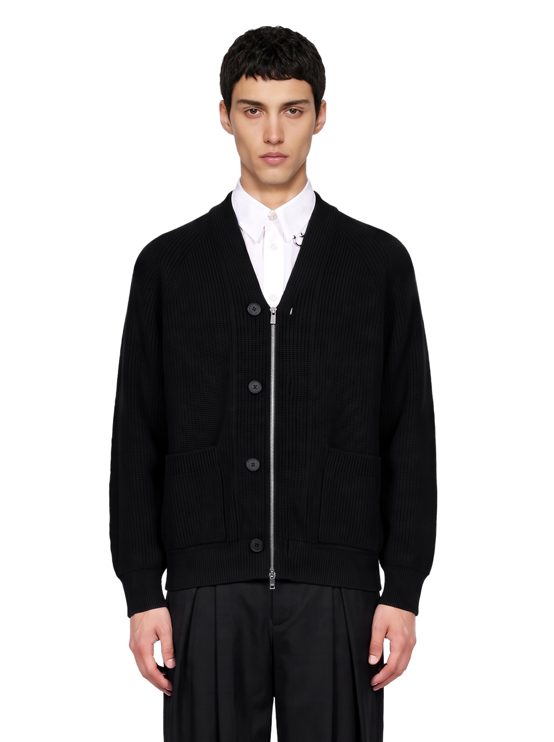 Maglia con zip in nero 