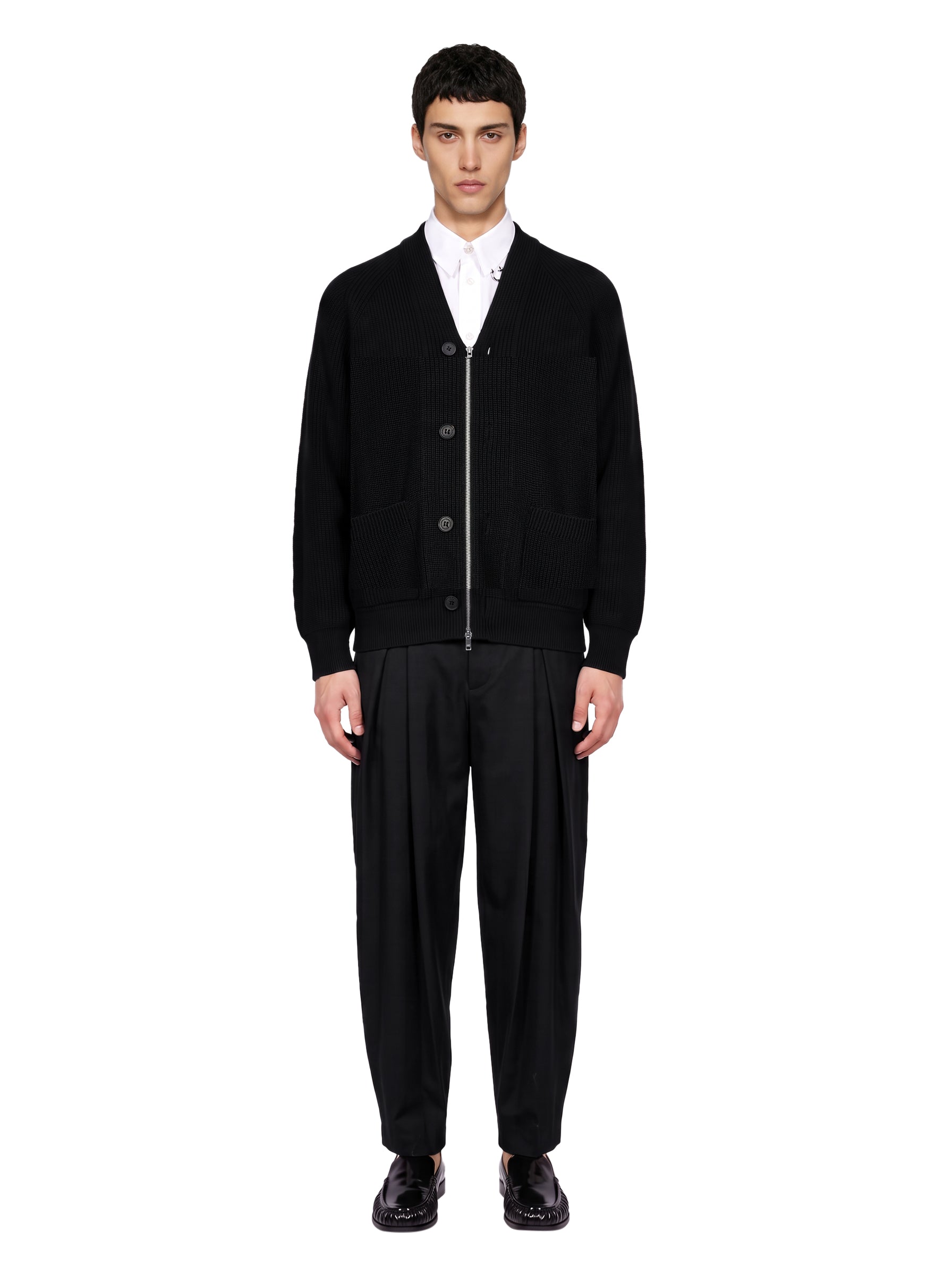 Maglia con zip in nero 