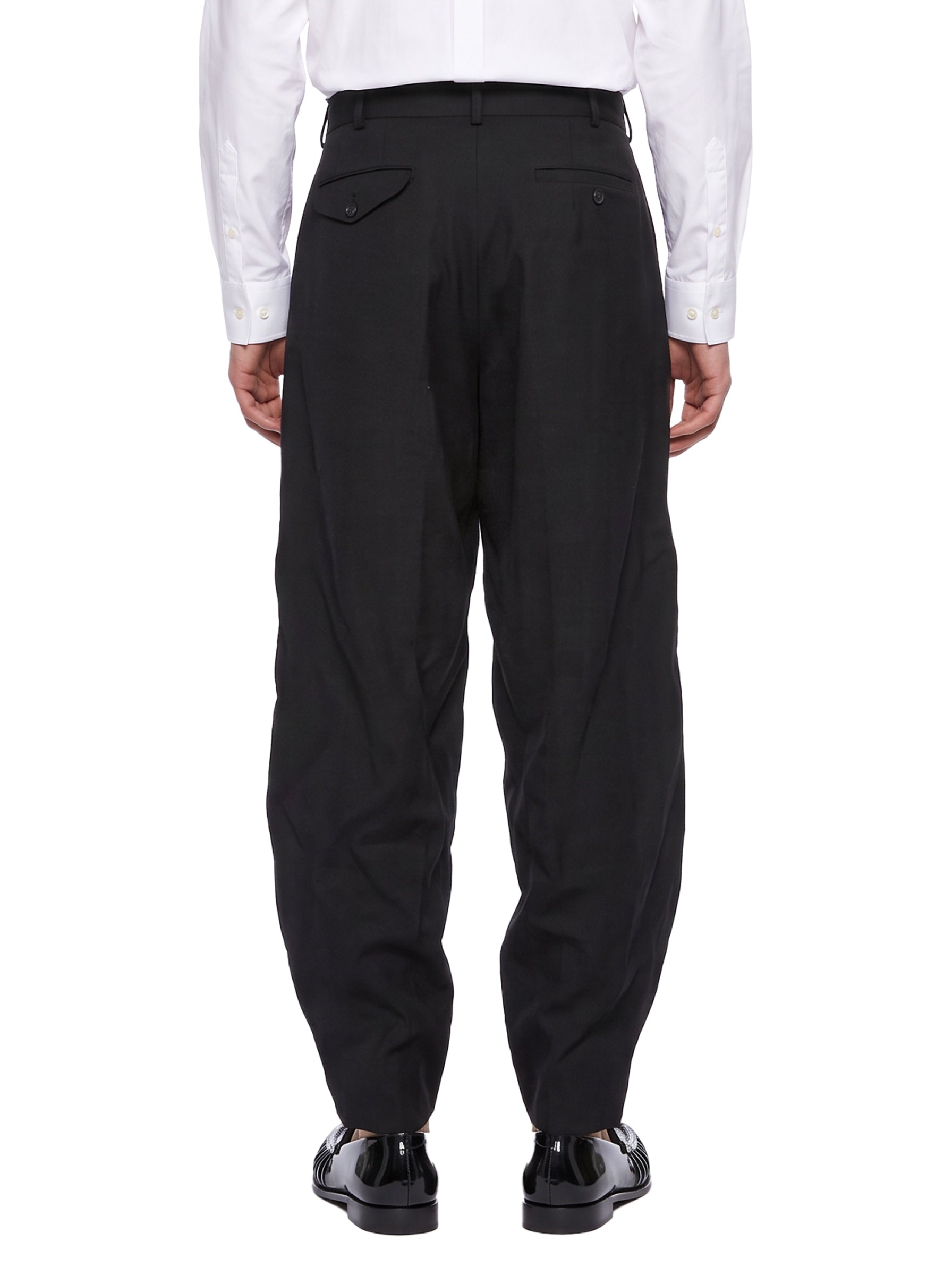 Pantaloni con pinces in nero 