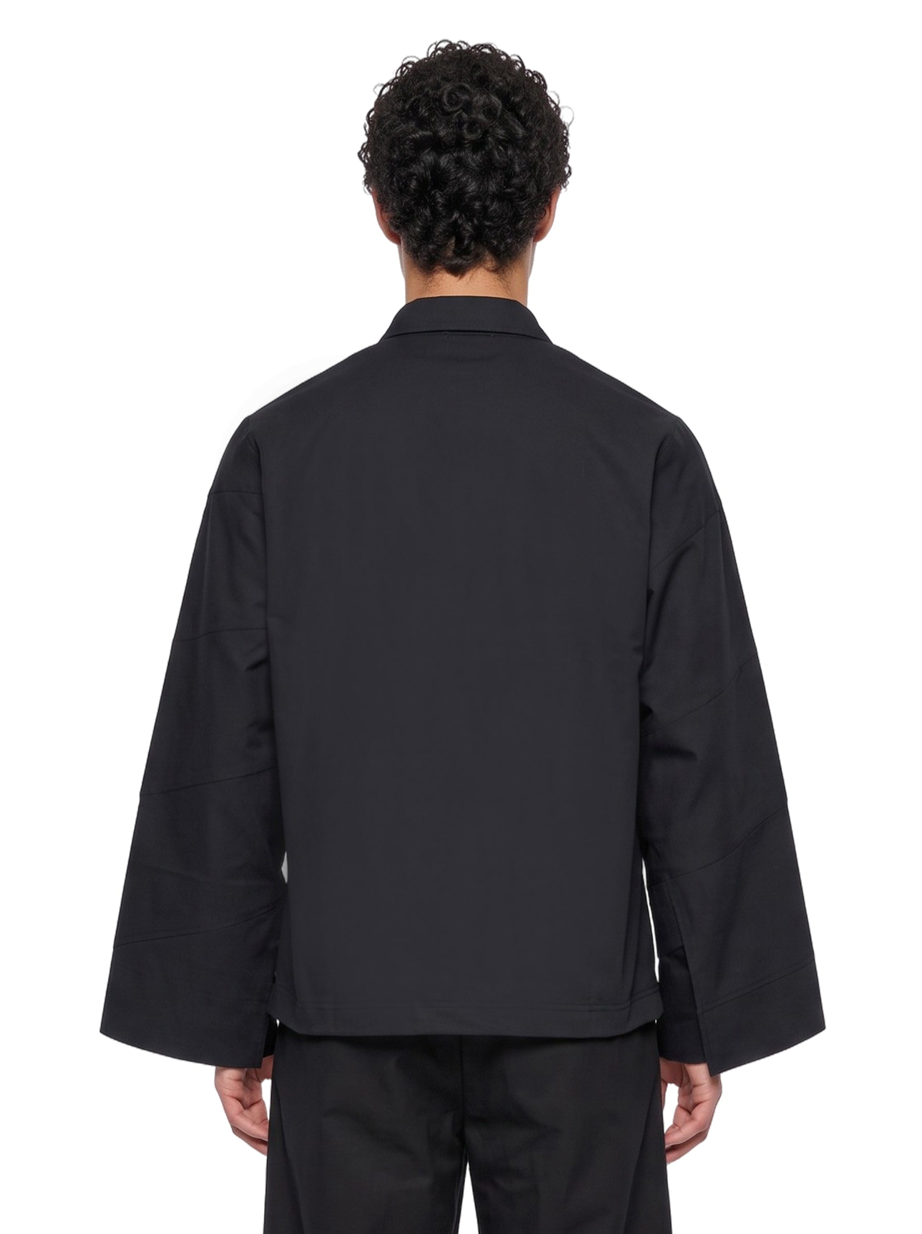 T-shirt con colletto polo in nero 