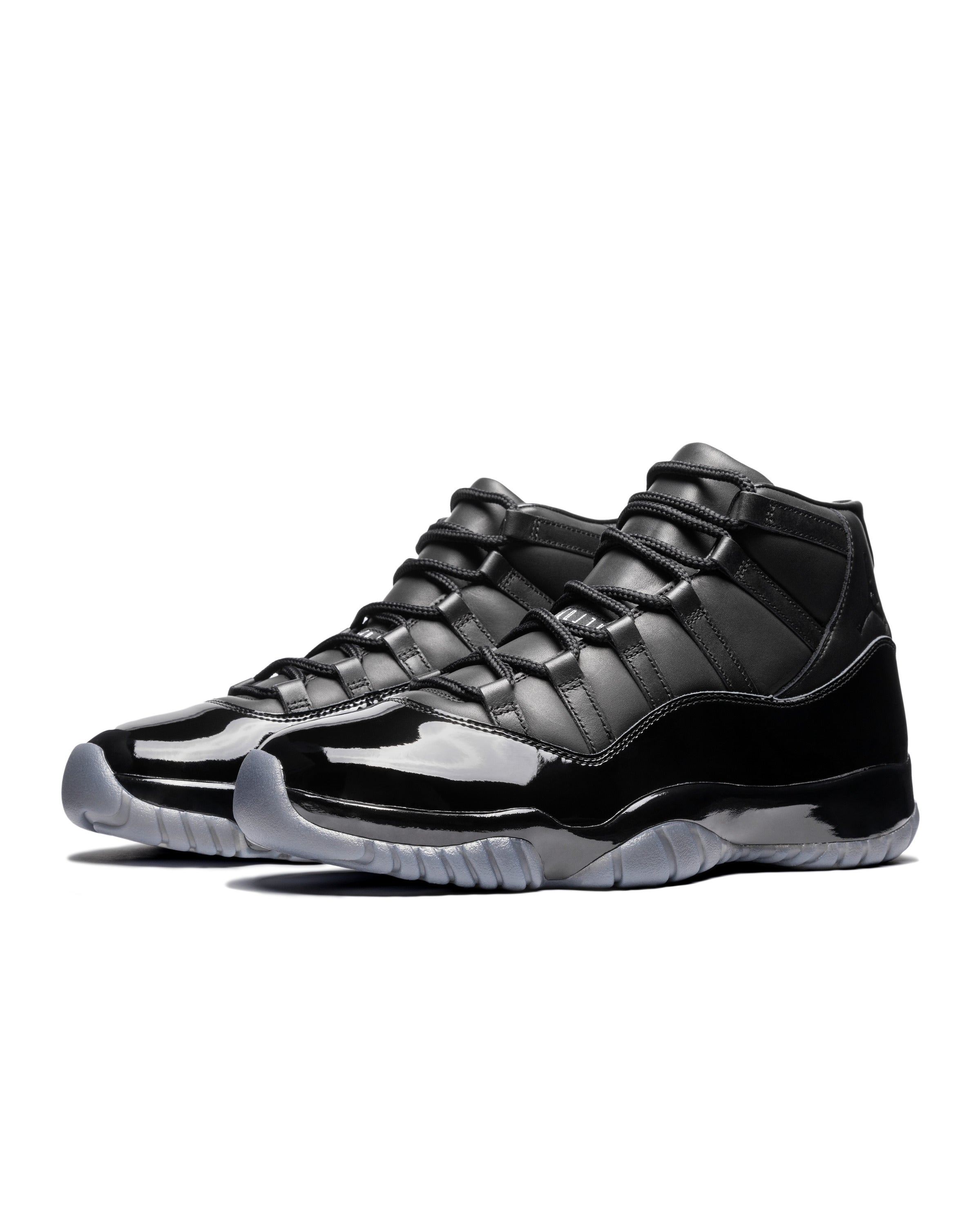 Sneakers Air Jordan 11 in nero 