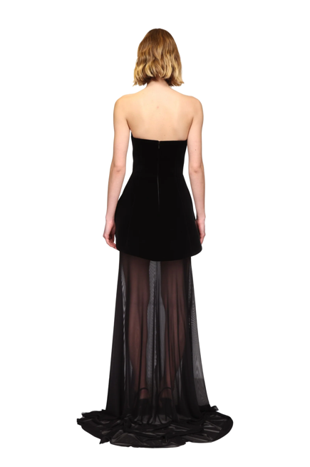 Abito lungo con gonna in mesh in nero 
