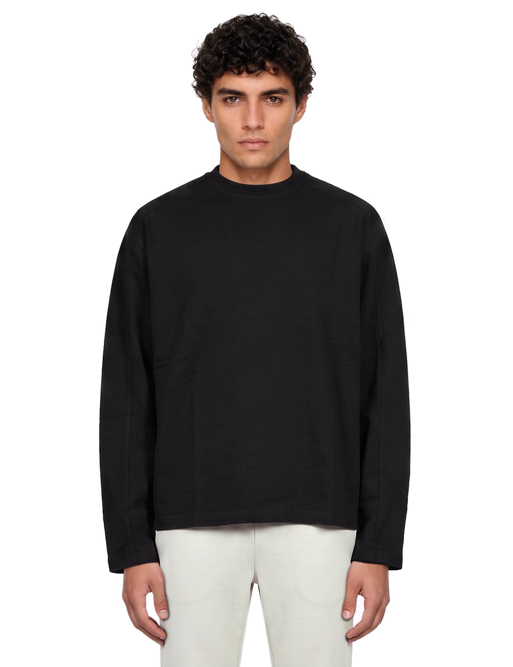 Maglia a manica lunga in nero 