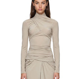 Top drappeggiato in grigio 