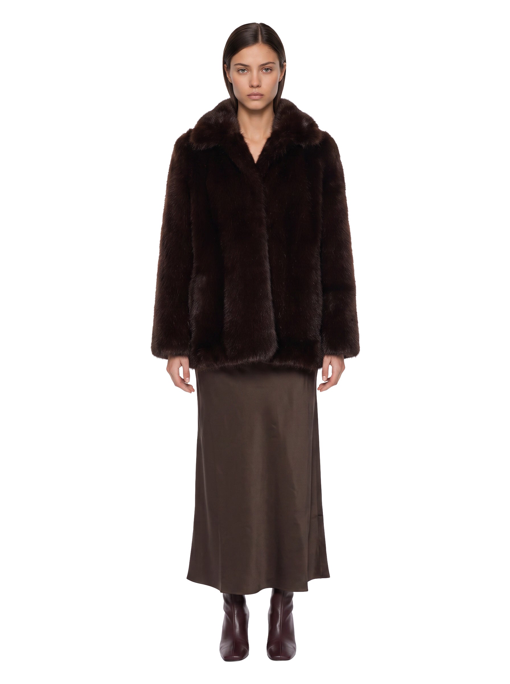 Ecopelliccia con colletto in marrone 