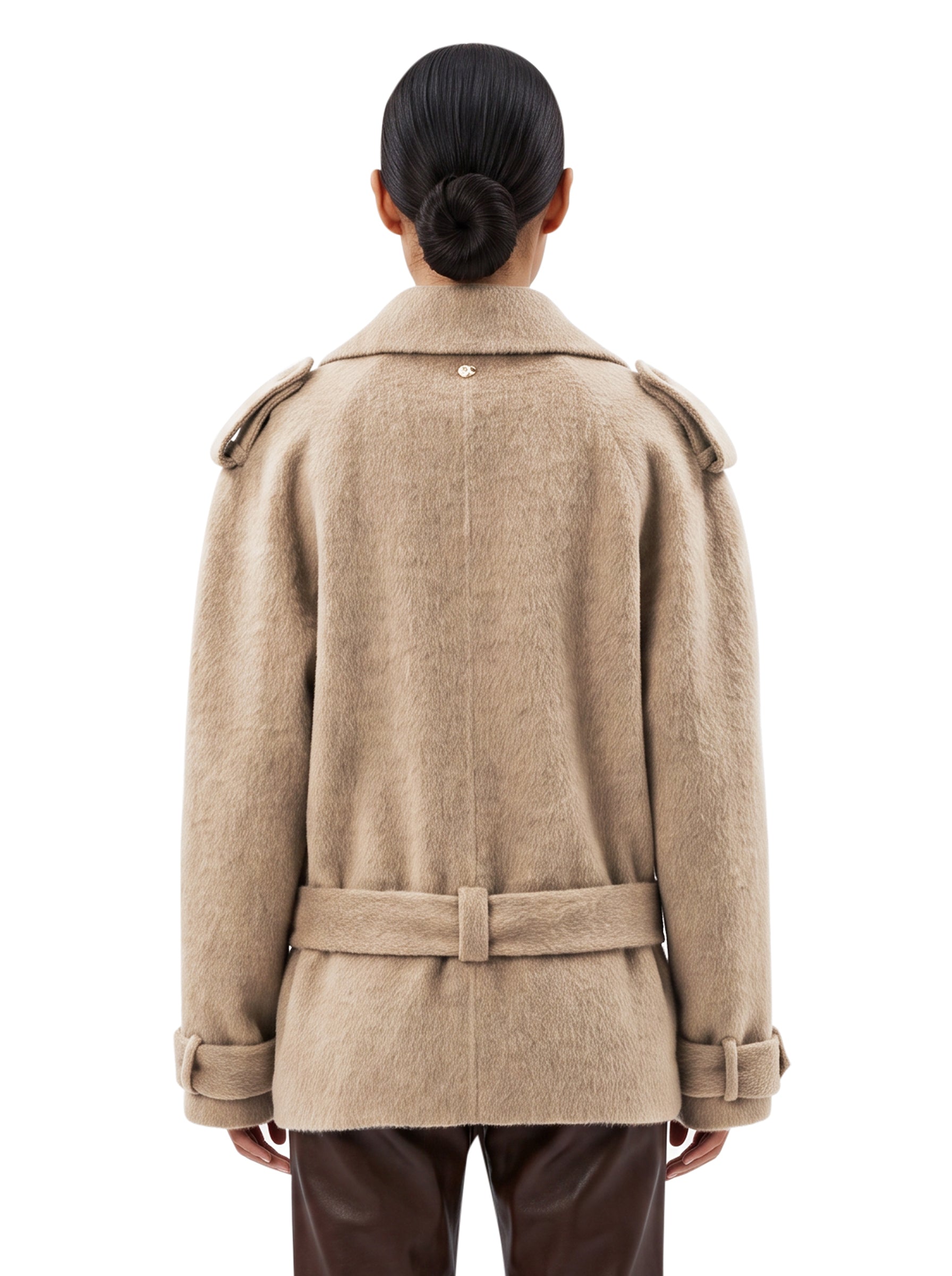 Trench con cintura in beige 
