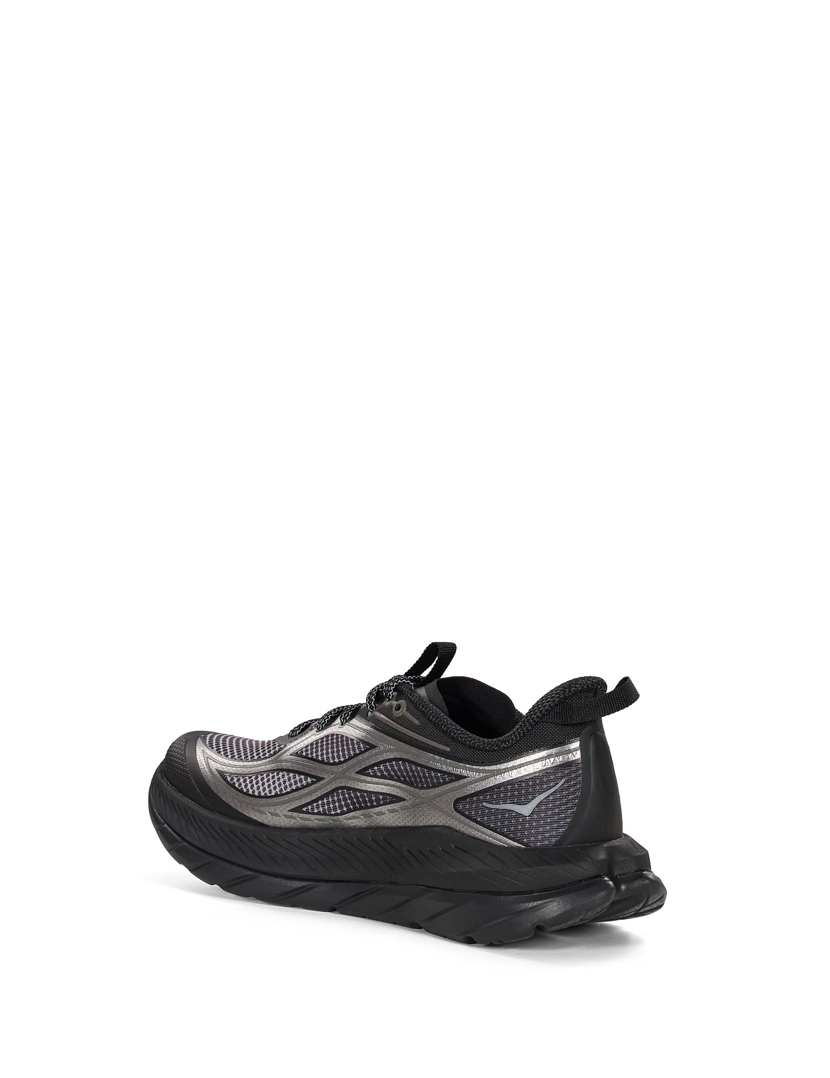 Sneakers basse con suola chunky in nero 