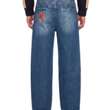 Jeans a gamba dritta con logo ricamato Crown in blu 